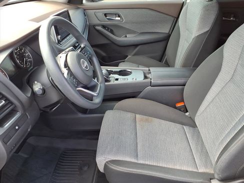 Certified 2023 Nissan Rogue SV image 13