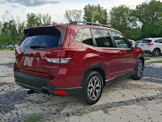 Used 2021 Subaru Forester Premium AWD/4WD image 8
