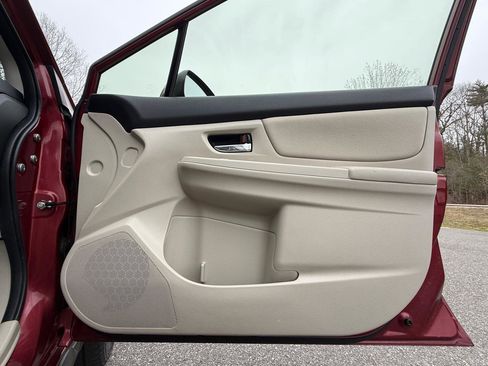 Used 2013 Subaru Crosstrek 2.0i Premium AWD/4WD image 24