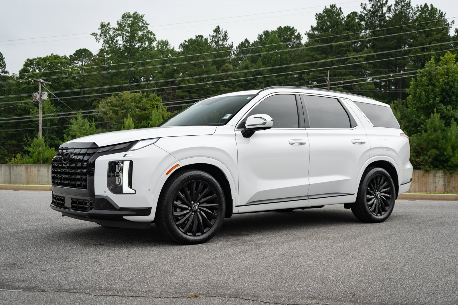 Used 2025 Hyundai Palisade Calligraphy AWD/4WD image 3