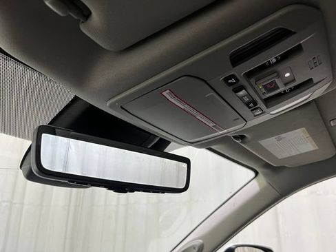 Used 2023 Toyota Highlander Platinum AWD/4WD image 24