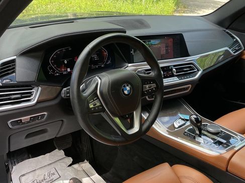 Used 2022 BMW X5 xDrive40i w/ Premium Package AWD/4WD image 3