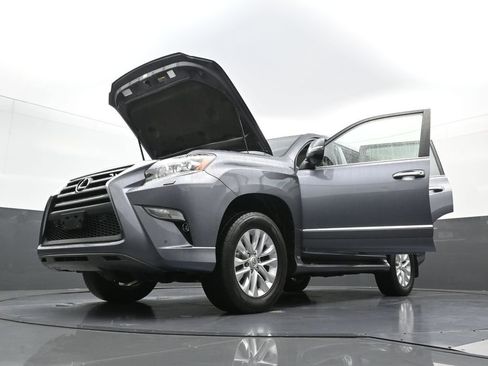 Used 2018 Lexus GX 460 Premium w/ Premium Package AWD/4WD image 38