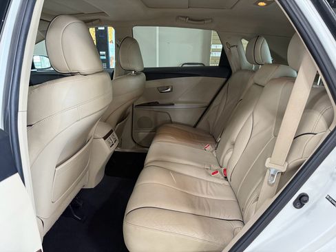 Used 2009 Toyota Venza AWD image 12
