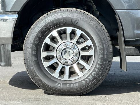 Used 2020 Ford F350 Lariat w/ Lariat Ultimate Package AWD/4WD image 27