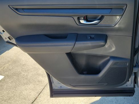 Used 2024 Honda CR-V LX image 14