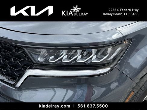 Certified 2021 Kia Sorento S w/ Panoramic Sunroof Package FWD image 6