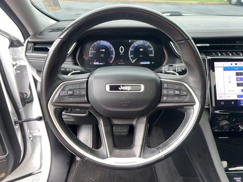 Used 2021 Jeep Grand Cherokee L Limited AWD/4WD image 16
