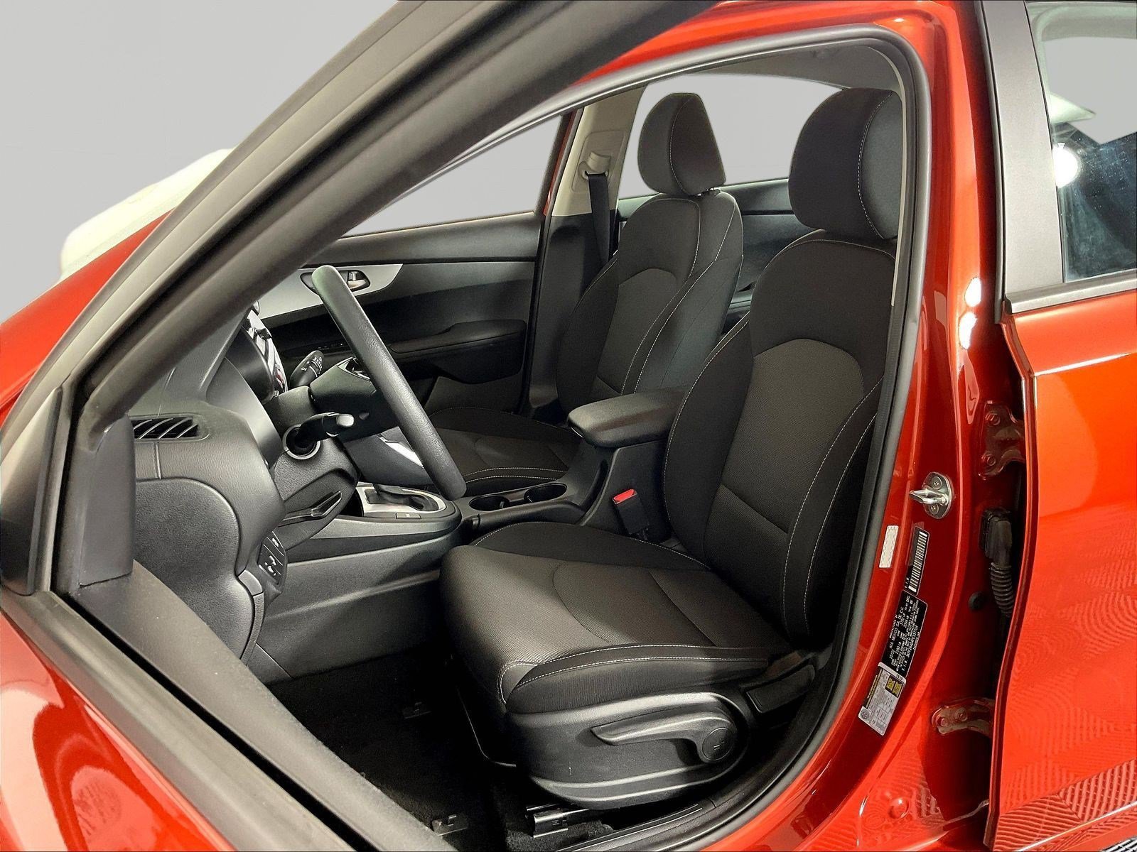 Used 2023 Kia Forte LXS w/ LXS Technology Package FWD image 21