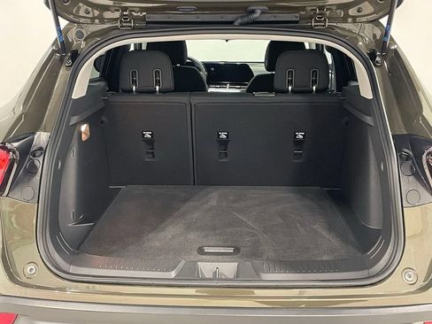 Used 2024 Chevrolet Trax LS w/ LS Convenience Package FWD image 5