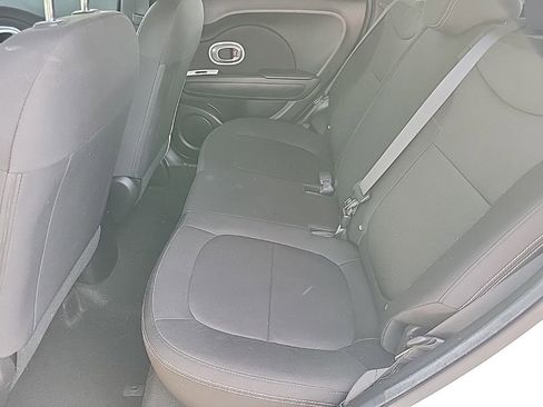 Used 2018 Kia Soul FWD image 10