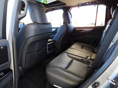 Used 2023 Lexus LX 600 F Sport image 36