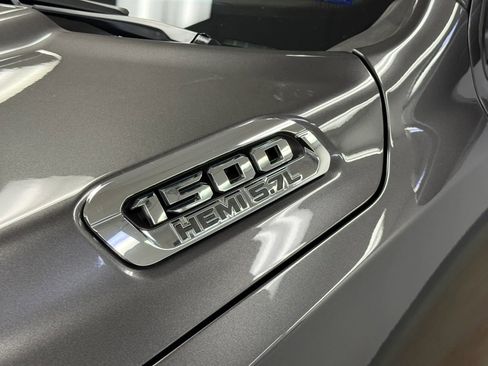 Used 2020 RAM 1500 Laramie AWD/4WD image 12