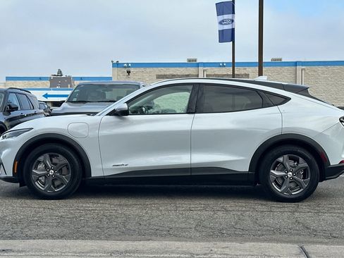 Certified 2022 Ford Mustang Mach-E Select image 6