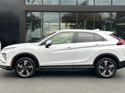 Used 2025 Mitsubishi Eclipse Cross SE image 9