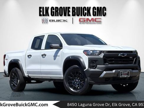 Used 2025 Chevrolet Colorado Trail Boss AWD/4WD image 1