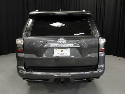 Used 2023 Toyota 4Runner Limited AWD/4WD image 39