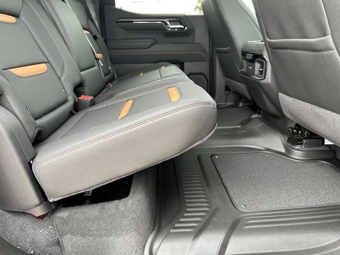 New 2026 GMC Sierra 1500 AT4 w/ AT4 Premium Package AWD/4WD image 36