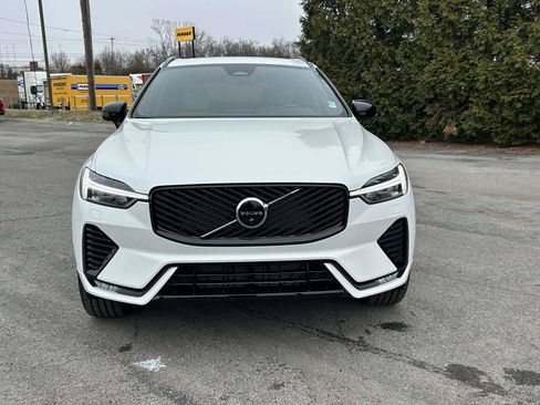 New 2026 Volvo XC60 B5 Plus w/ Protection Package Premier image 8