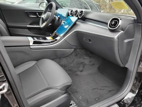New 2026 Mercedes-Benz C 300 4MATIC Sedan image 9