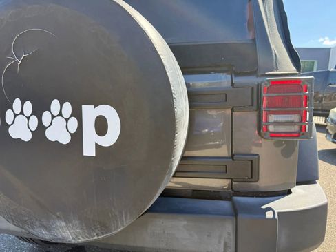 Used 2017 Jeep Wrangler Unlimited Sport w/ Quick Order Package 24S image 30