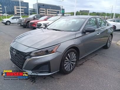 Certified 2025 Nissan Altima 2.5 SV