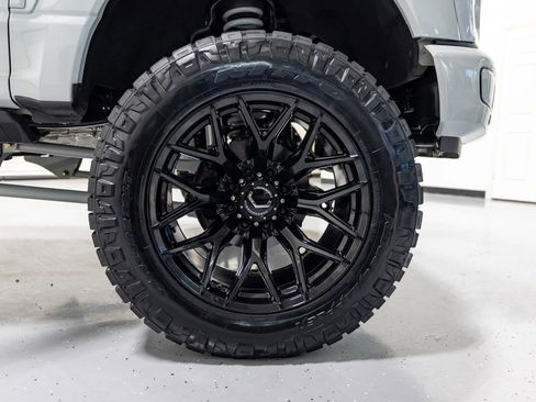 Used 2025 Ford F250 Platinum AWD/4WD image 34