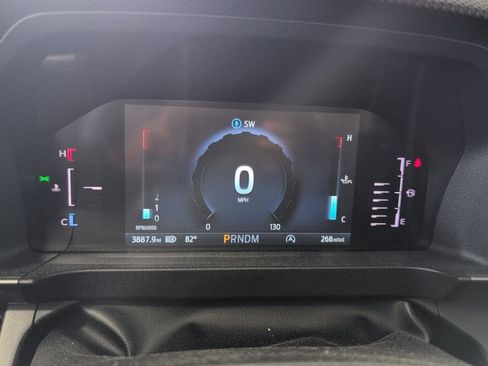 Used 2024 Ford Ranger XLT w/ FX4 Off-Road Package image 10