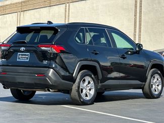 Used 2022 Toyota RAV4 XLE video 2