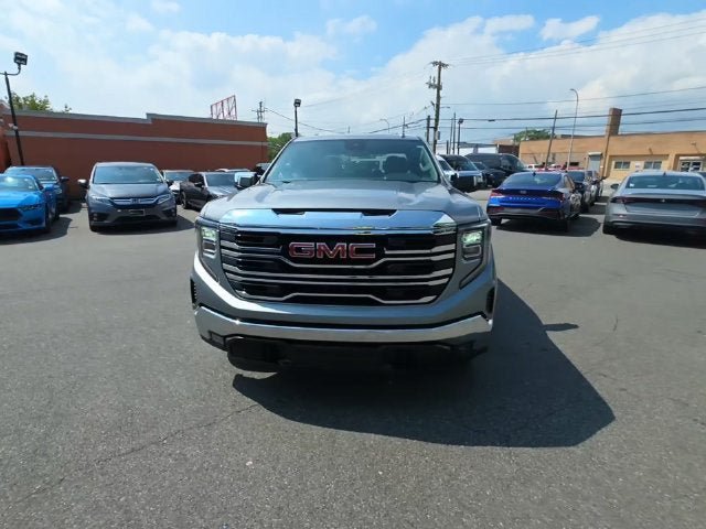 Used 2025 GMC Sierra 1500 SLT AWD/4WD image 3