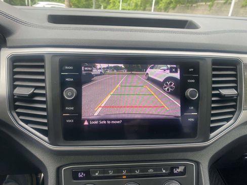 Used 2019 Volkswagen Atlas SE w/ Panoramic Sunroof Package AWD/4WD image 16