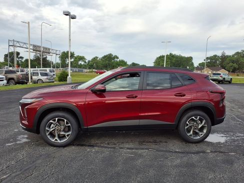 New 2025 Chevrolet Trax LT w/ LT Convenience Package image 6