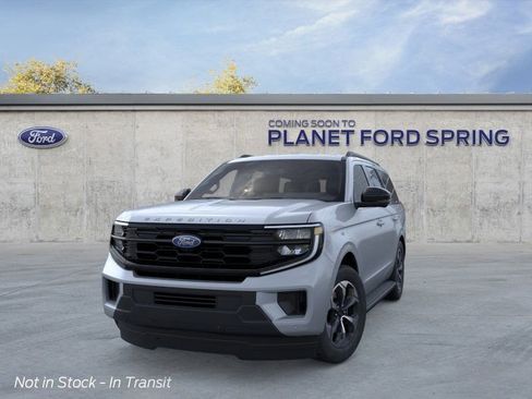 New 2027 Ford Expedition Active RWD image 2