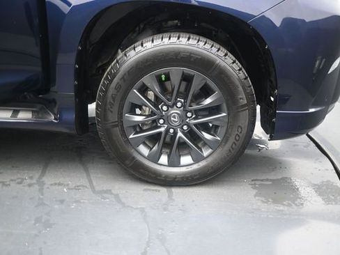 Used 2023 Lexus GX 460 Premium w/ Premium Package AWD/4WD image 18