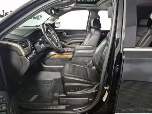 Used 2017 GMC Yukon Denali w/ Open Road Package AWD/4WD image 9