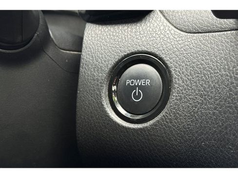 Certified 2025 Toyota Camry SE image 23