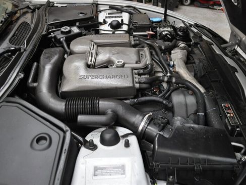 Used 2001 Jaguar XKR Convertible image 21
