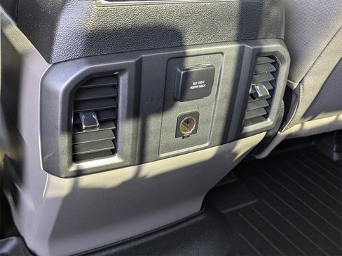 Used 2016 Ford F150 XLT w/ Equipment Group 302A Luxury image 19