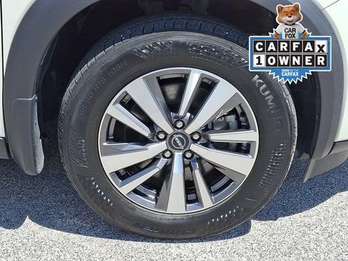 Used 2023 Nissan Pathfinder SL AWD/4WD image 11