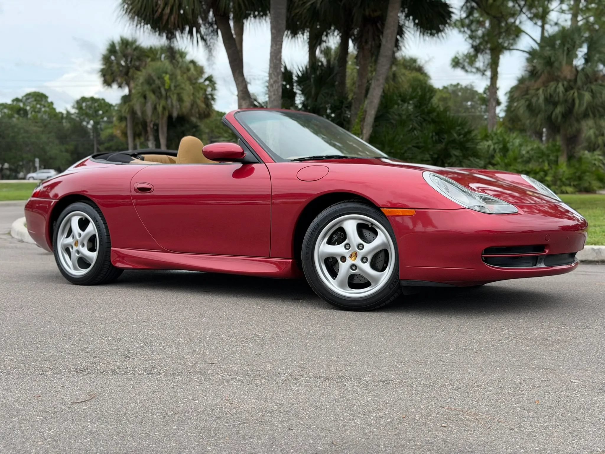 Used 2001 Porsche 911 Cabriolet image 9