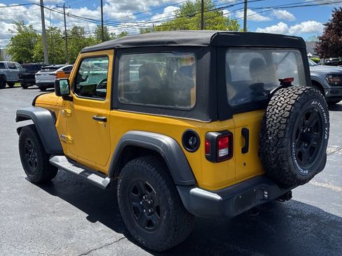 Used 2019 Jeep Wrangler Sport AWD/4WD image 4
