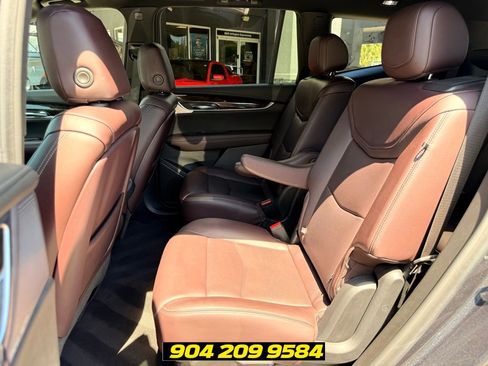 Used 2020 Cadillac XT6 Premium Luxury FWD image 28
