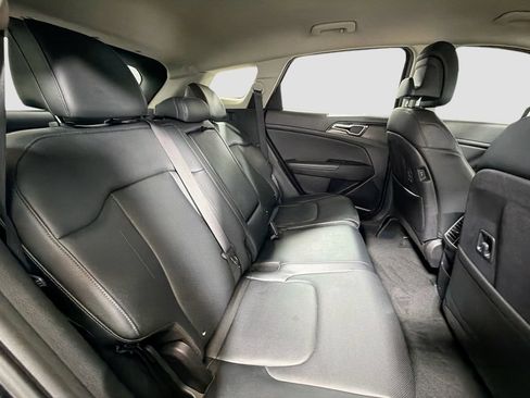 Used 2023 Kia Sportage EX FWD image 28