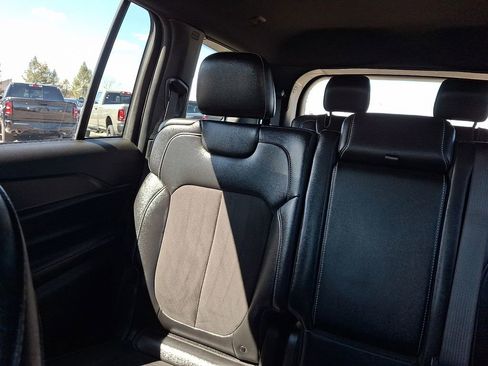 Used 2024 Jeep Grand Cherokee L Laredo AWD/4WD image 19