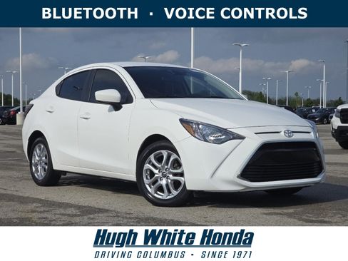 Used 2017 Toyota Yaris iA FWD image 1