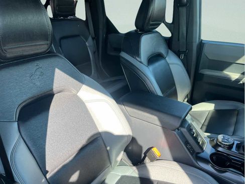 Used 2023 Ford Bronco Big Bend w/ Sasquatch Package image 16