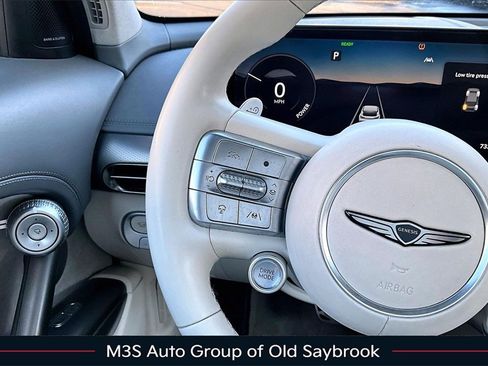 Used 2023 Genesis GV60 Performance image 11