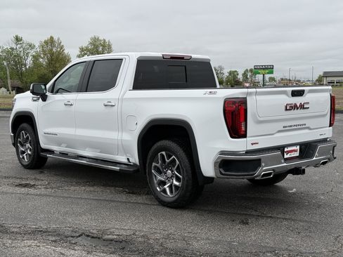 New 2026 GMC Sierra 1500 SLT w/ SLT Premium Plus Package AWD/4WD image 7