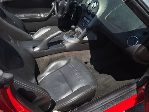 Used 2006 Pontiac Solstice Convertible w/ Premium Package RWD image 9