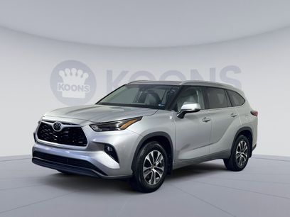 Used 2023 Toyota Highlander XLE